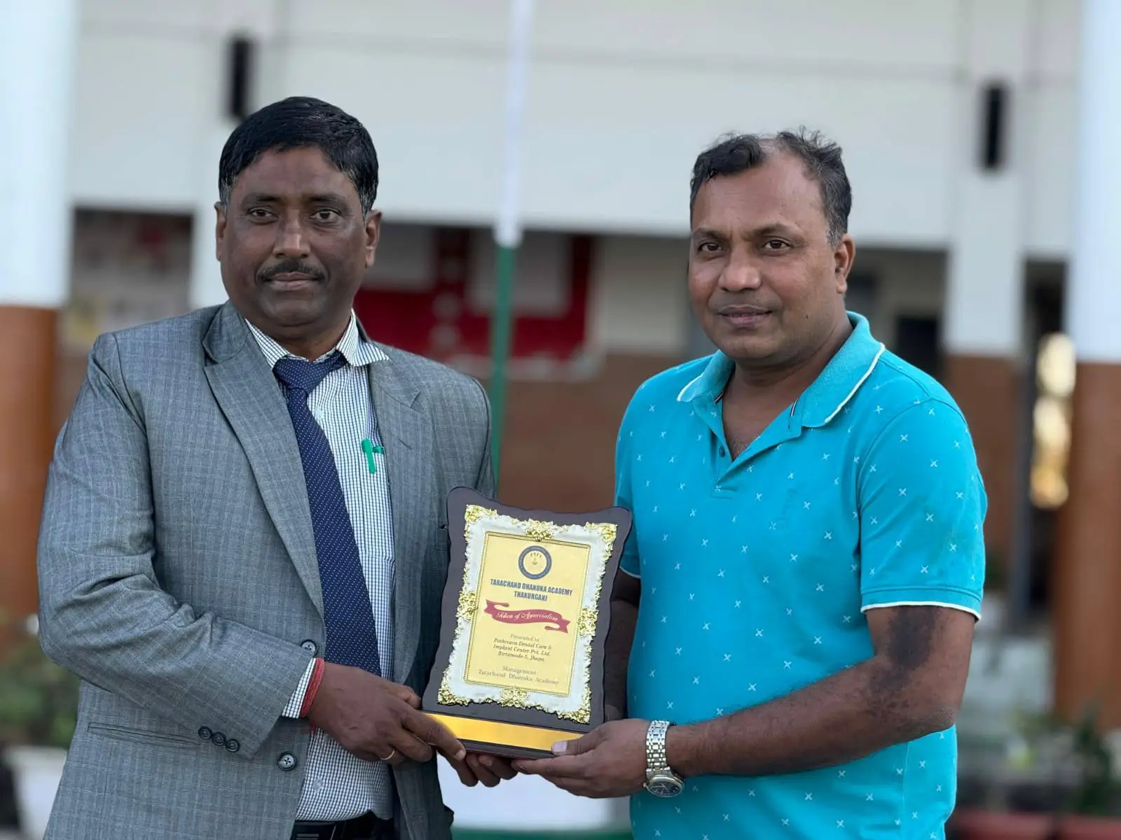Dr. Heramb Kumar Honored at Tarachand Dhanuka Academy Dental Health Camp